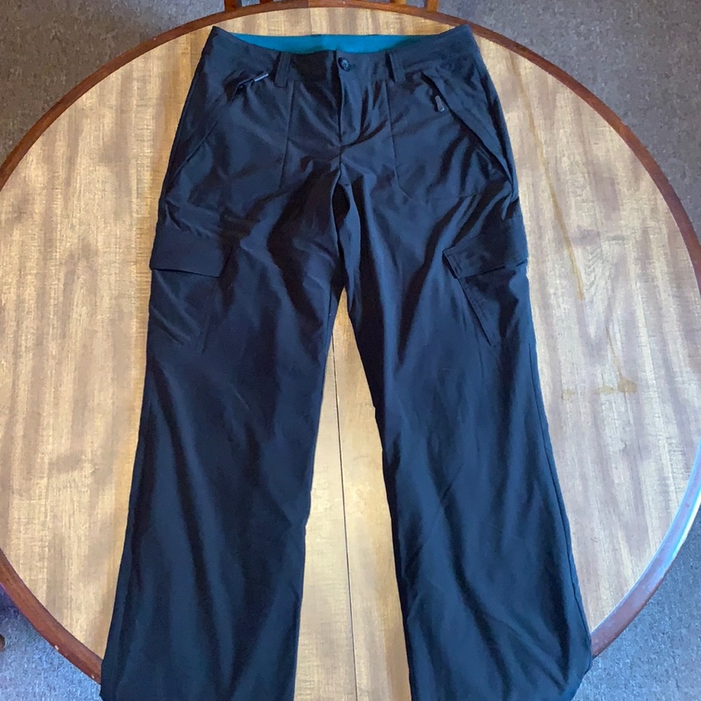 Black fleece lined Eddie Bauer hiking pants